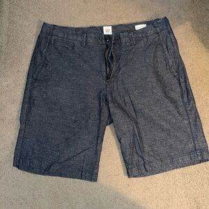 Men’s Gap Shorts, 30 waist, navy blue